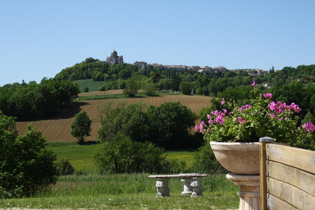La Perle Du Lot Bed and Breakfast Castelnau-Montratier Εξωτερικό φωτογραφία