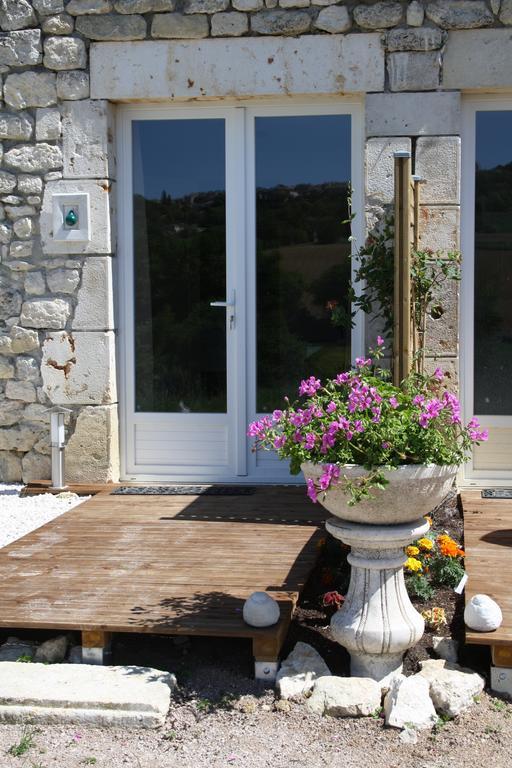 La Perle Du Lot Bed and Breakfast Castelnau-Montratier Εξωτερικό φωτογραφία