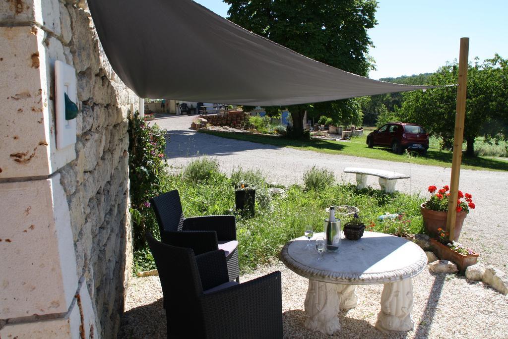 La Perle Du Lot Bed and Breakfast Castelnau-Montratier Εξωτερικό φωτογραφία