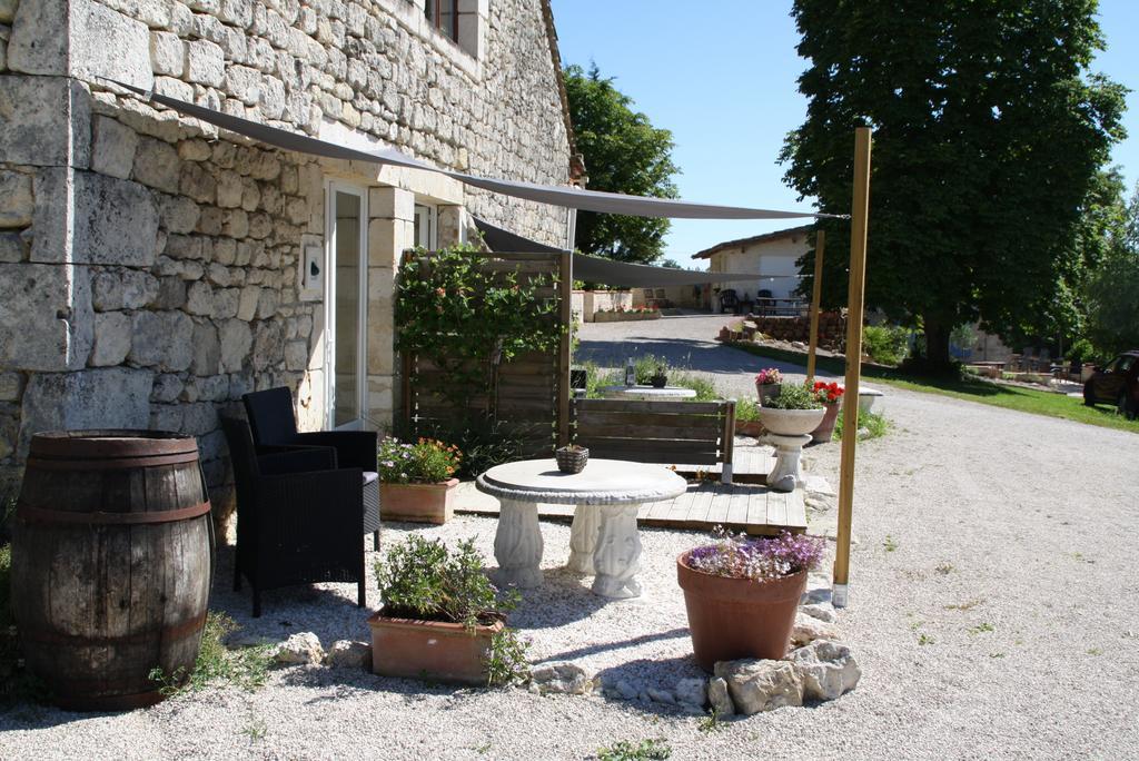 La Perle Du Lot Bed and Breakfast Castelnau-Montratier Εξωτερικό φωτογραφία